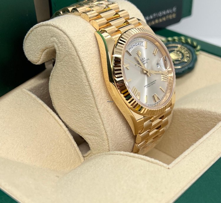 Rolex Day-date 40 Silver Roman 228238 New Unworn 2023 Full Set Box And Paper