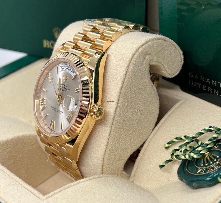 Rolex Day-date 40 Silver Roman 228238 New Unworn 2023 Full Set Box And Paper