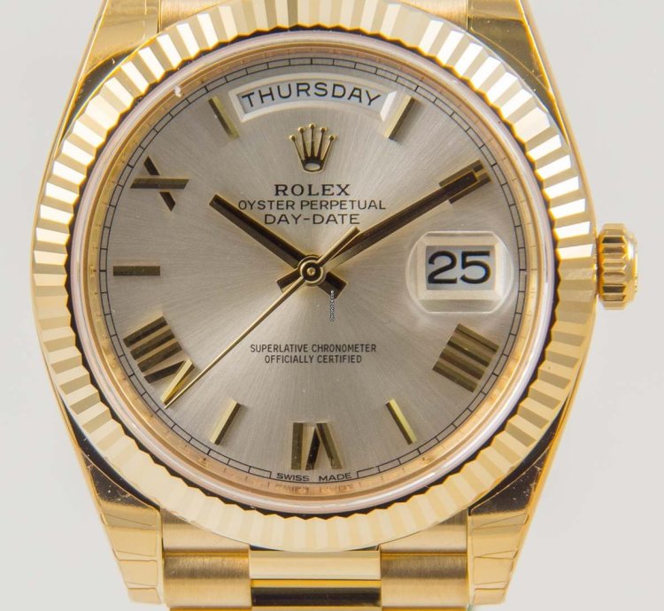 Rolex Day-date 40 Silver Roman Dial 18k Yellow Gold President