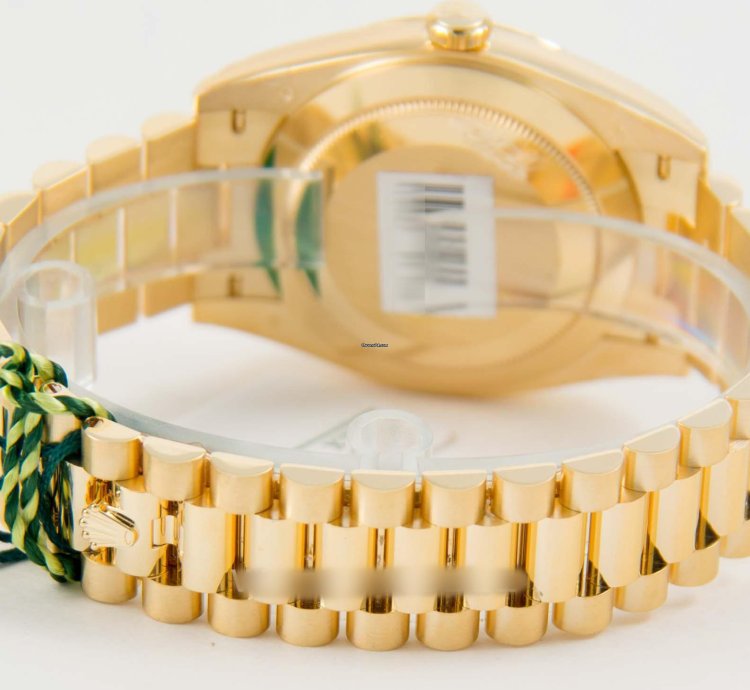 Rolex Day-date 40 Silver Roman Dial 18k Yellow Gold President