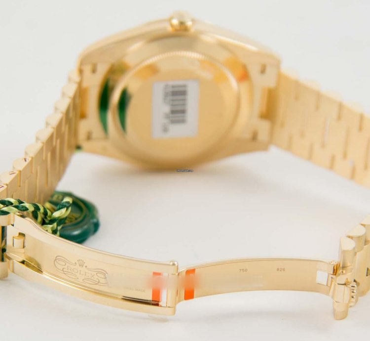 Rolex Day-date 40 Silver Roman Dial 18k Yellow Gold President