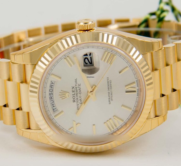 Rolex Day-date 40 Silver Roman Dial 18k Yellow Gold President