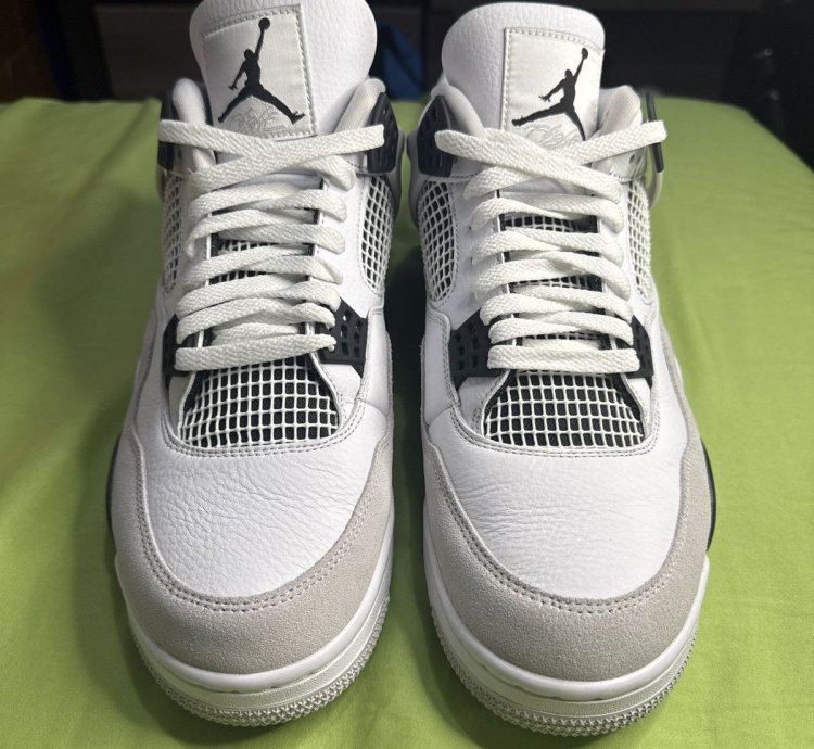 Jordan 4 Military Black