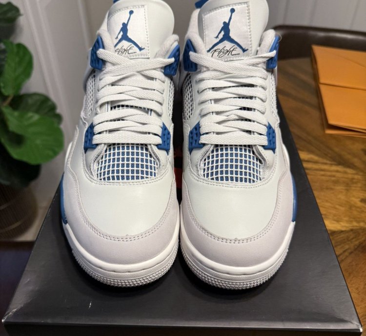 Jordan 4 Military Blue 2024