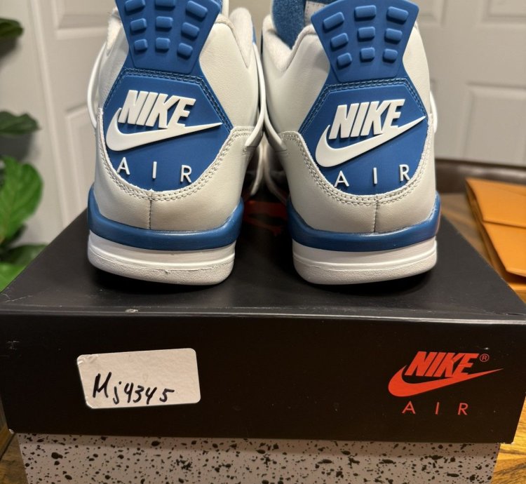 Jordan 4 Military Blue 2024