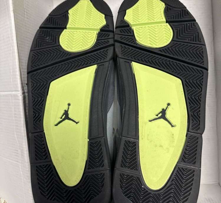 Jordan 4 Neon Size 13 Replacement Box Clean