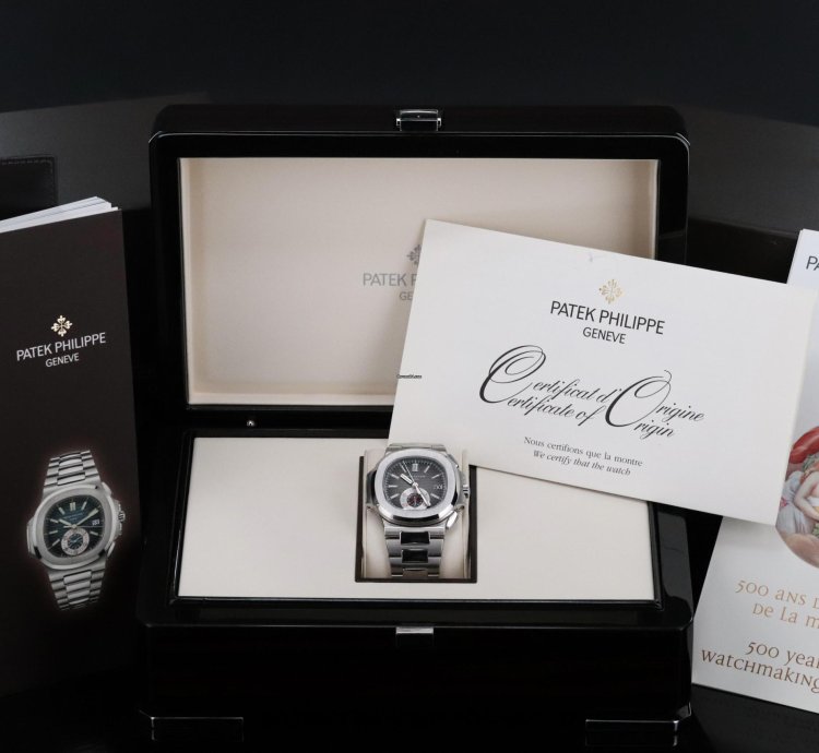 Patek Philippe Nautilus Serviced Complete Set Grey Dial Gradient 40 5mm Steel Bracelet Chronograph 5980