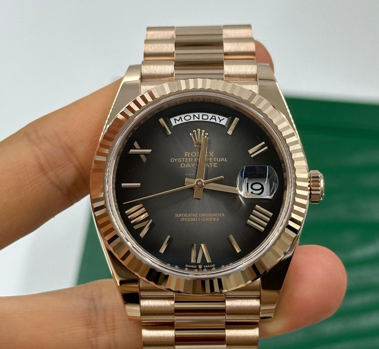 Rolex Day-date 40 Slate Ombre Black Roman