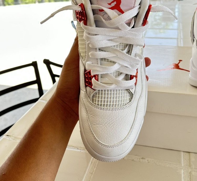 Jordan 4 Orange Metallic