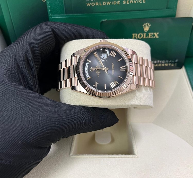 Rolex Day-date 40 Slate Ombre Roman Dial 228235