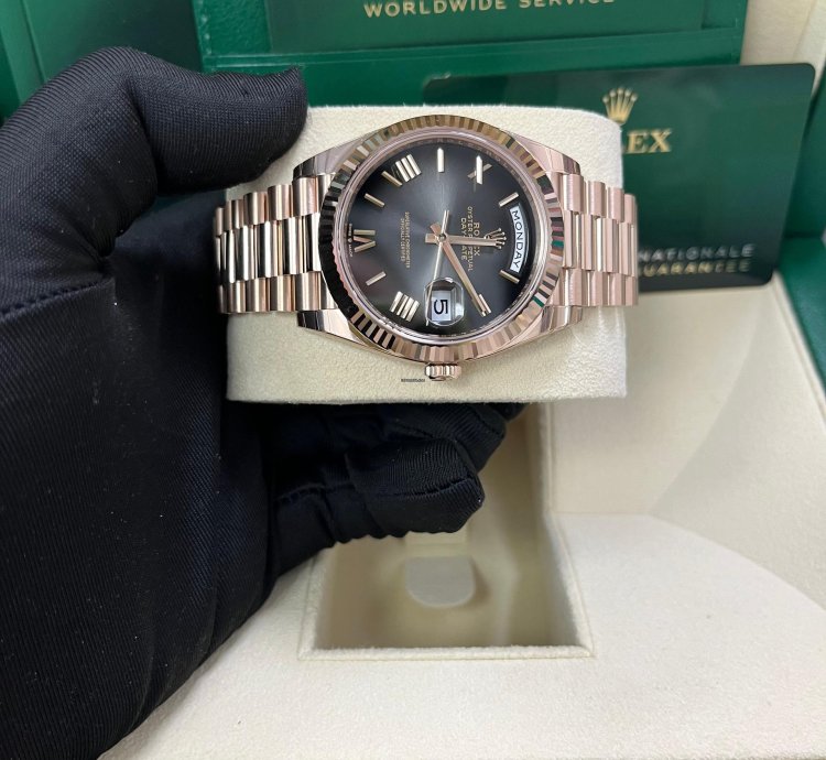 Rolex Day-date 40 Slate Ombre Roman Dial 228235