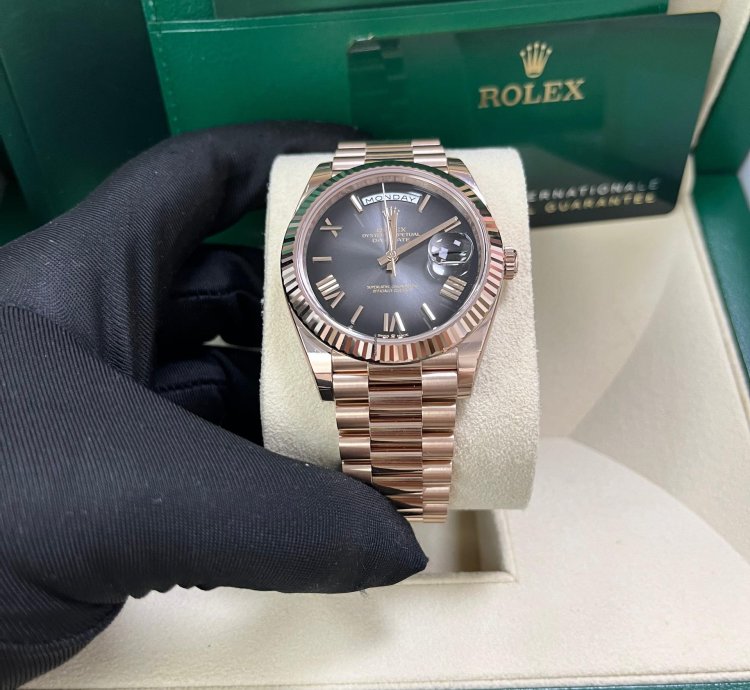 Rolex Day-date 40 Slate Ombre Roman Dial 228235