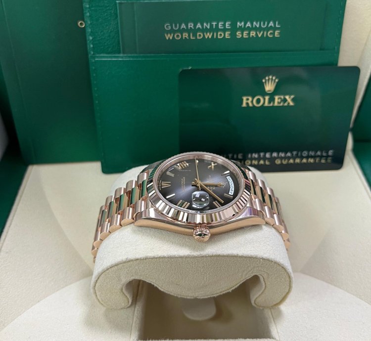 Rolex Day-date 40 Slate Ombre Roman Dial 228235