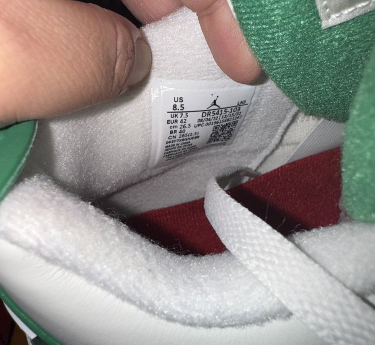 Jordan 4 Pine Green