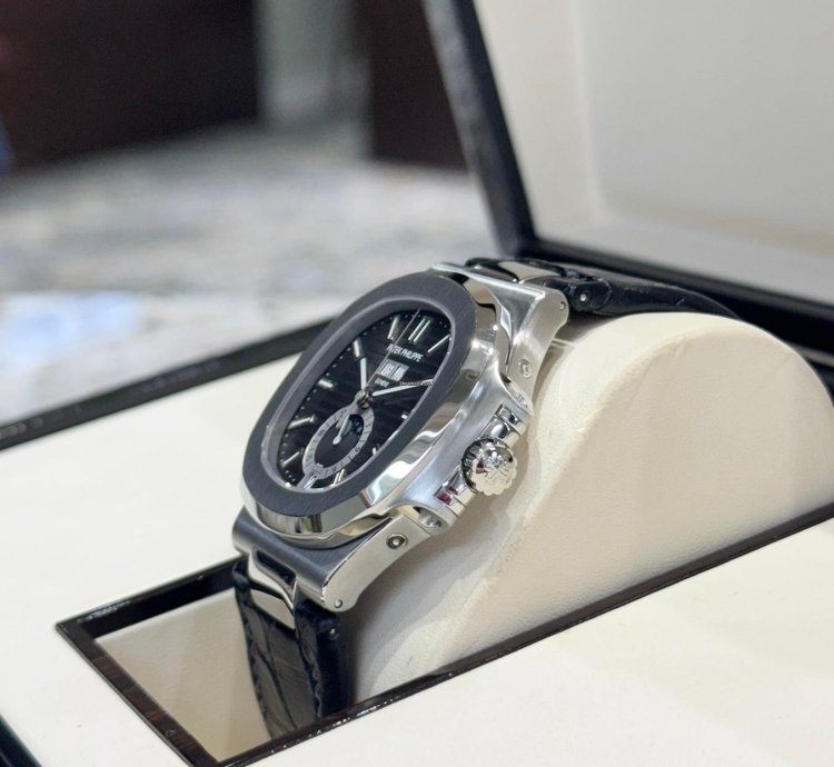 Patek Philippe Nautilus Stainless Steel 2023 Full Set