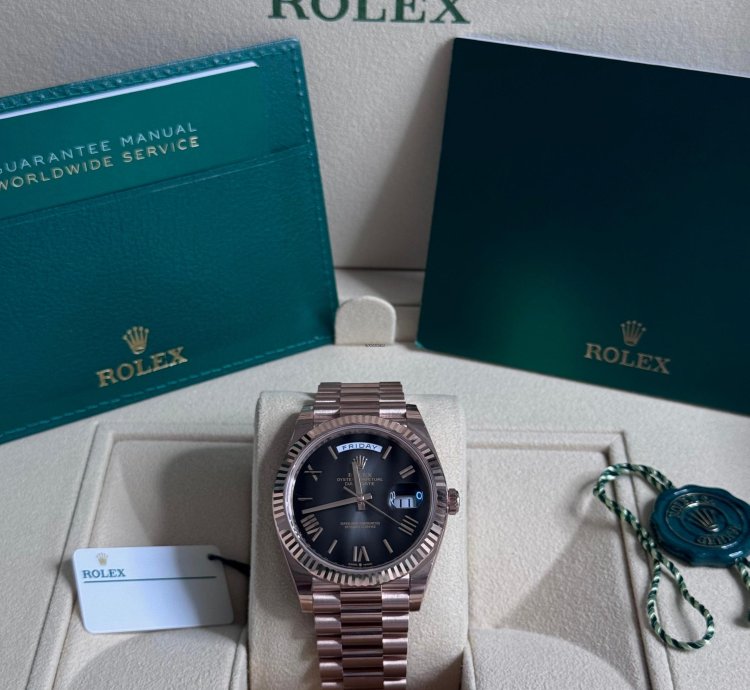 Rolex Day-date 40 Smoke Roman Dial