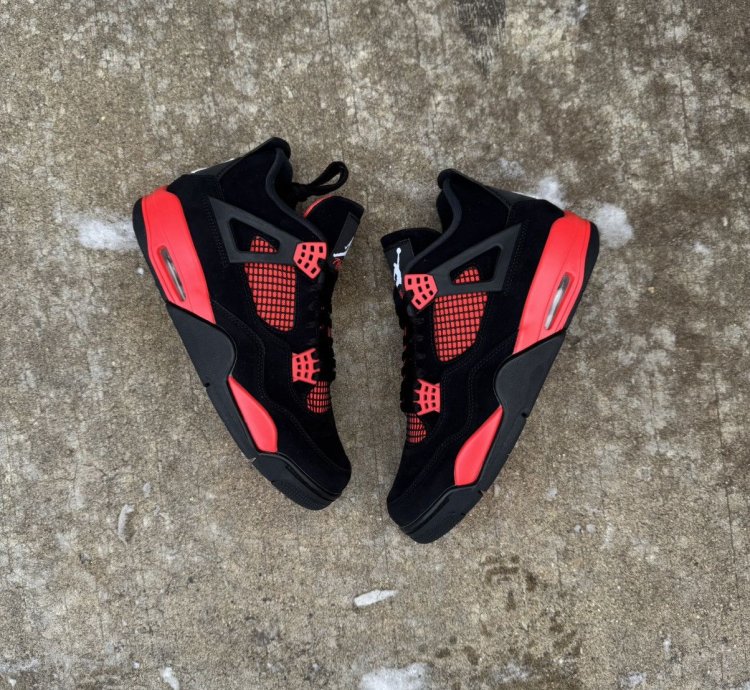 Jordan 4 Red Thunder
