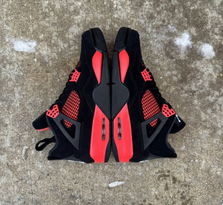 Jordan 4 Red Thunder