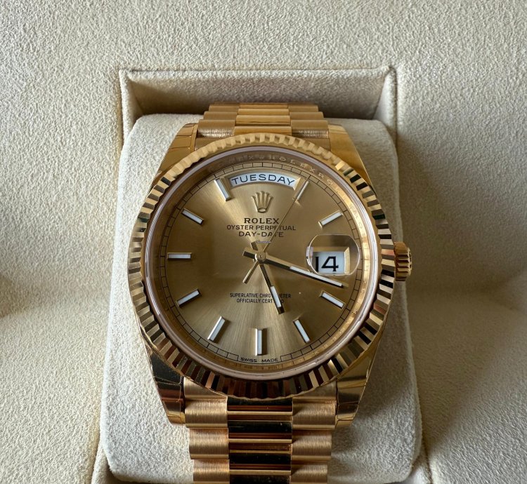 Rolex Day-date 40 Stick Dial Complete Set Card Booklet Tags Bezel And Boxes