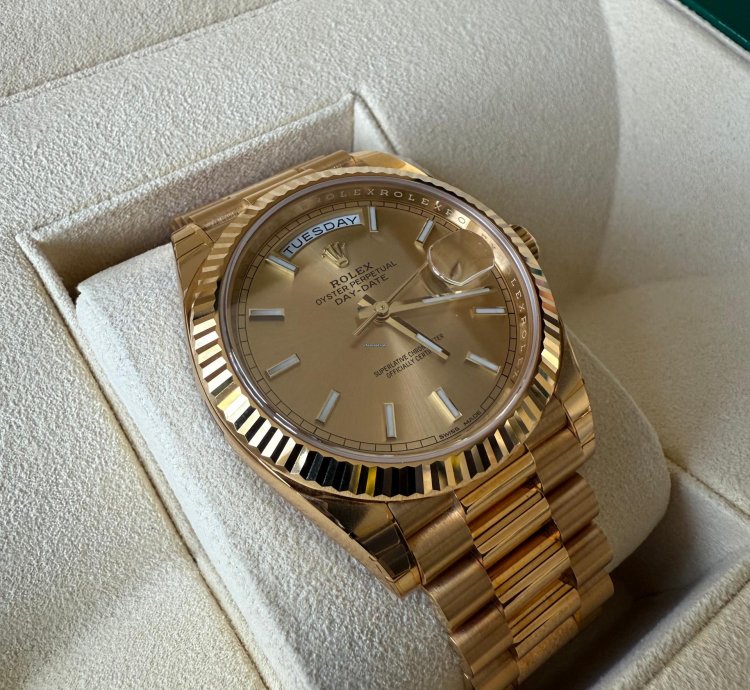 Rolex Day-date 40 Stick Dial Complete Set Card Booklet Tags Bezel And Boxes