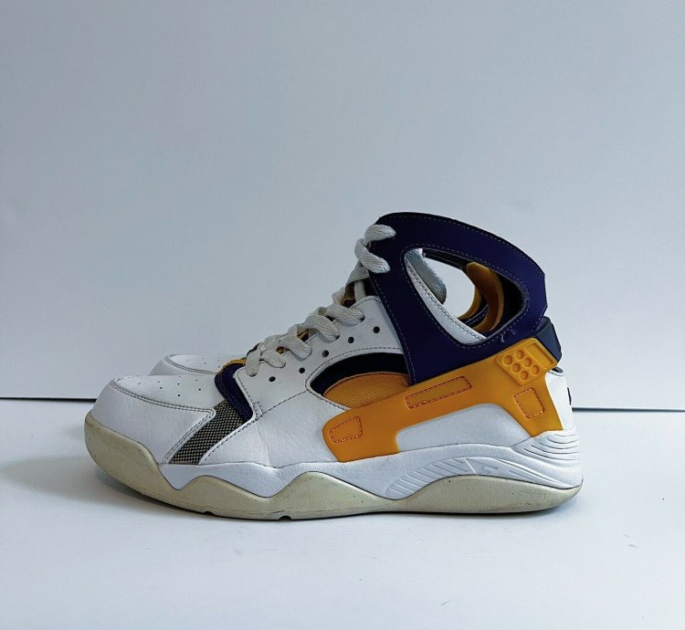 2015 Nike Air Flight Huarache Kobe Rare 705005 101 Sz 8 5