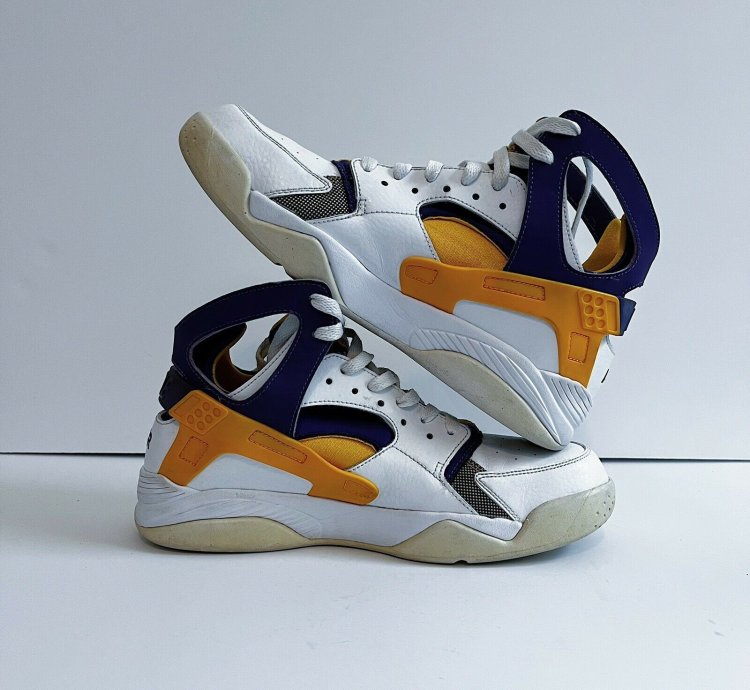 2015 Nike Air Flight Huarache Kobe Rare 705005 101 Sz 8 5