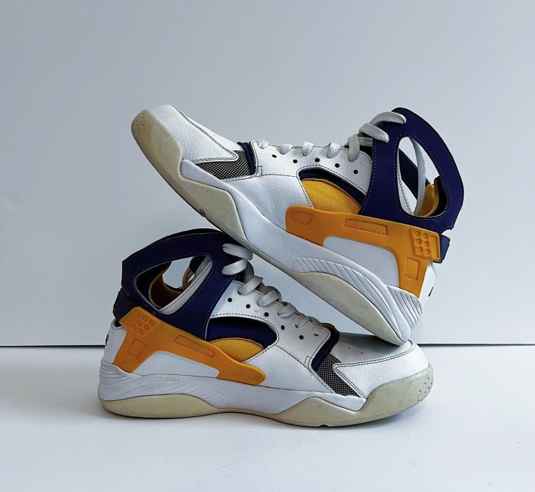 2015 Nike Air Flight Huarache Kobe Rare 705005 101 Sz 8 5