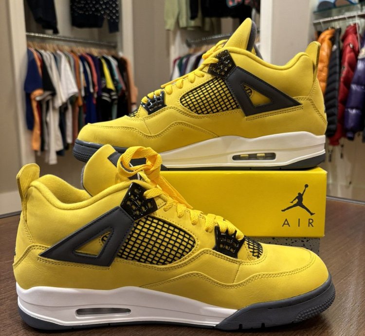 Jordan 4 Retro - Lightning
