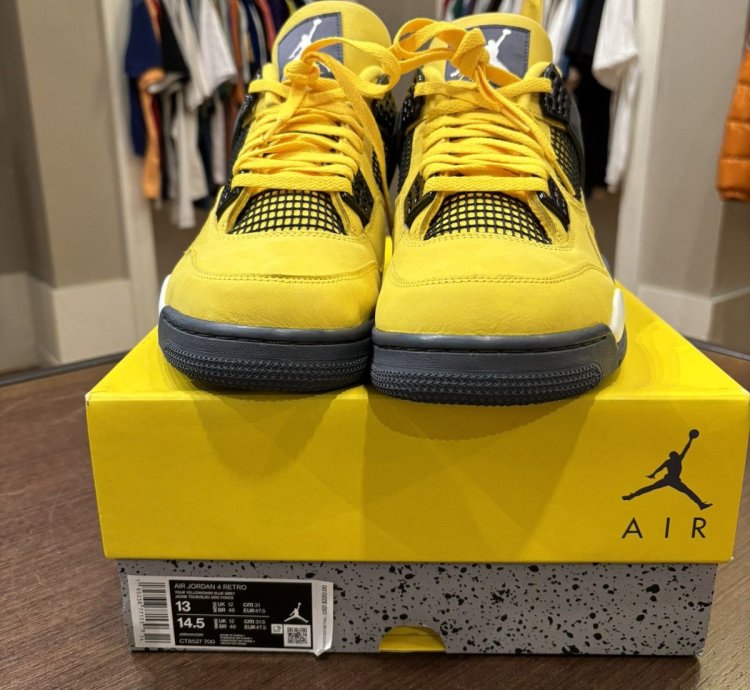 Jordan 4 Retro - Lightning