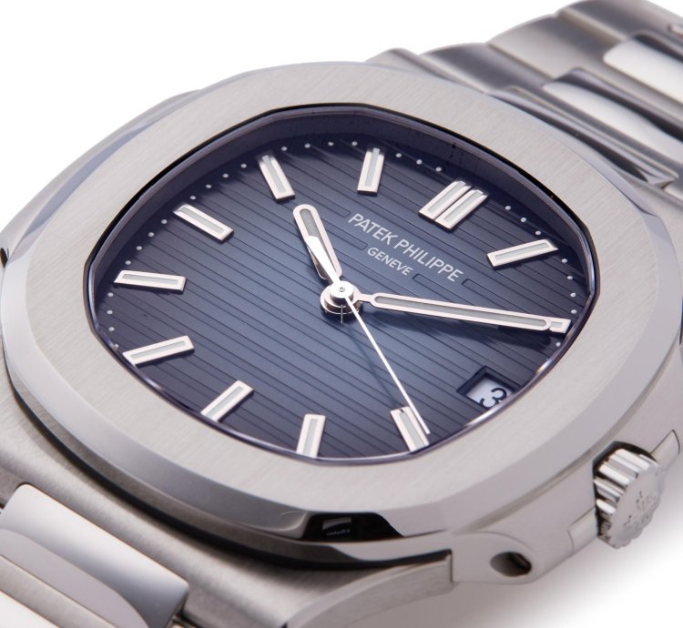Patek Philippe Nautilus Stainless Steel 5711 1a-010 - Ats-w007776