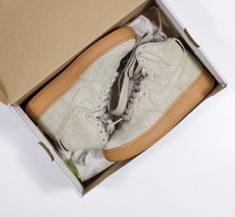 2015 Nike Air Force 1 High Suede String