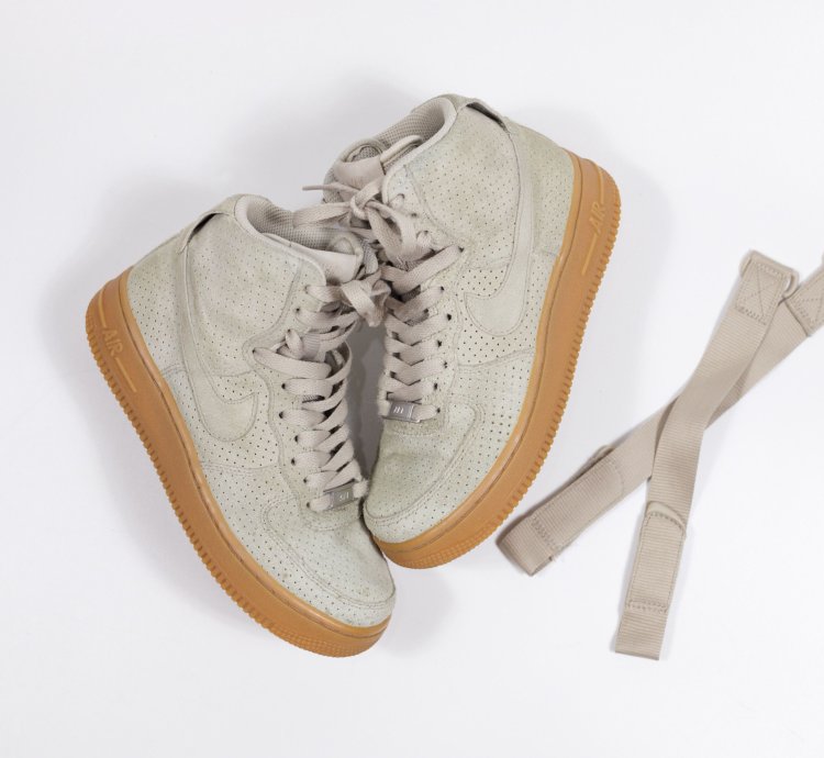 2015 Nike Air Force 1 High Suede String