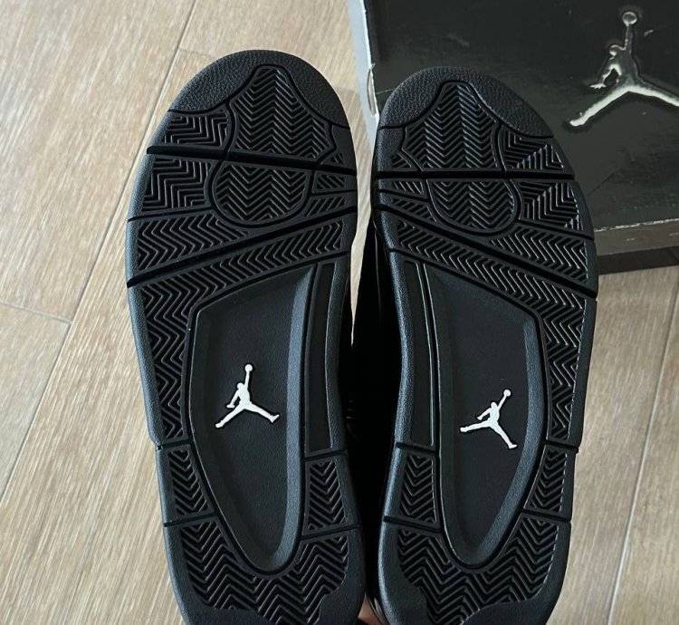 Jordan 4 Retro Black Cat 2006