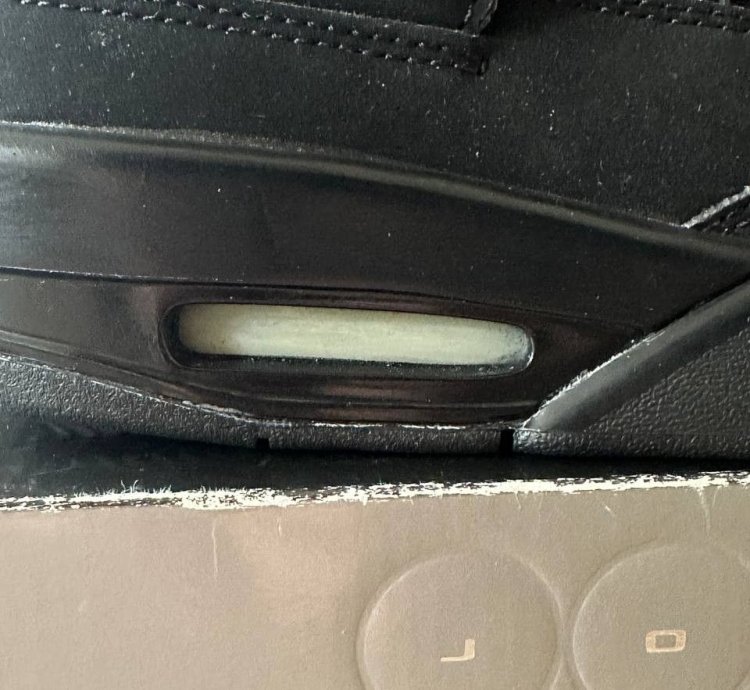 Jordan 4 Retro Black Cat 2006