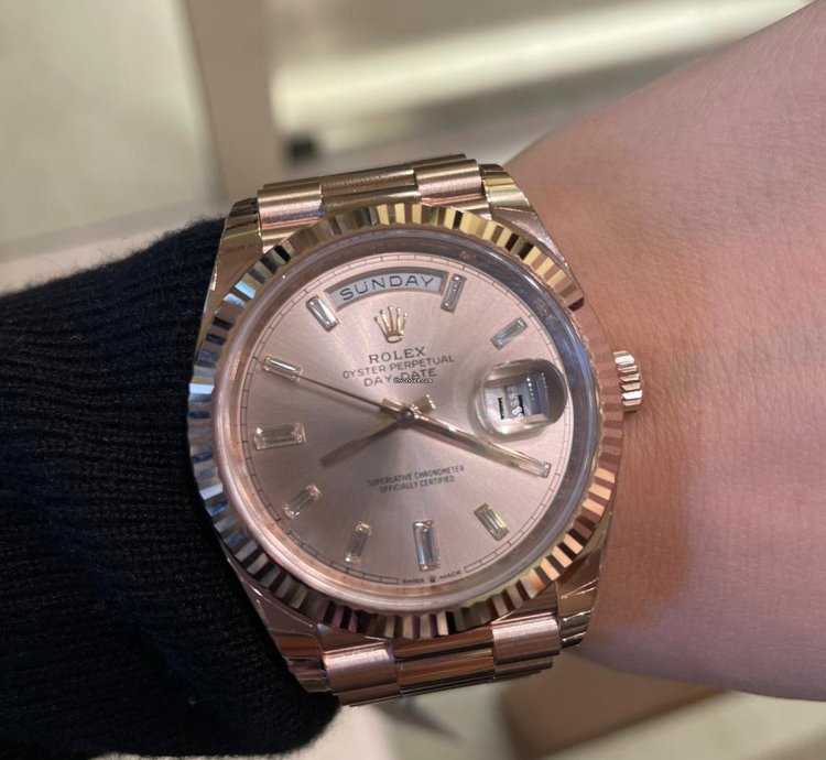 Rolex Day-date 40 Sundust Diamond Dial Rose Gold President