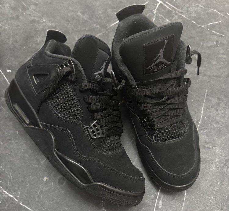 Jordan 4 Retro Black Cat 2020
