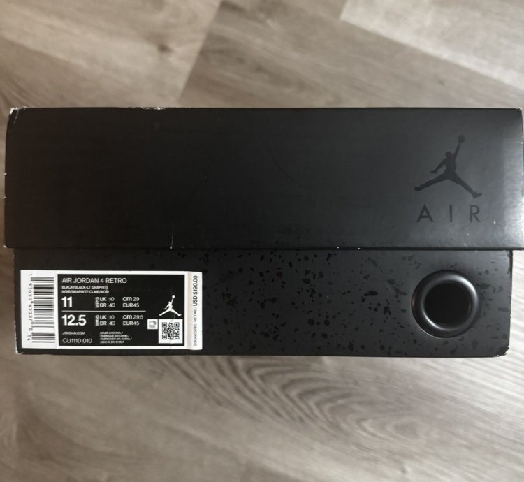 Jordan 4 Retro Black Cat 2020