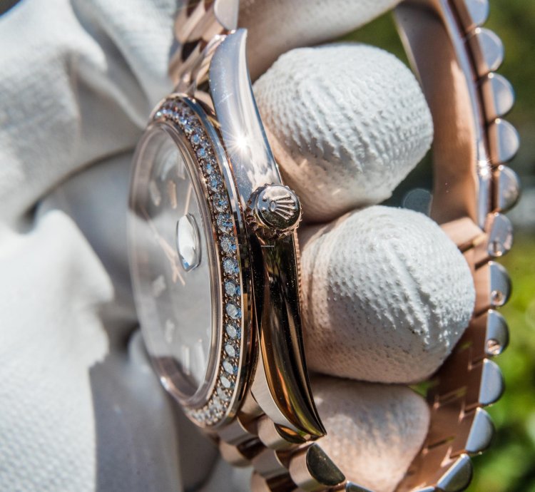 Rolex Day-date 40 Sundust Diamond-set Dial Diamond-set Bezel