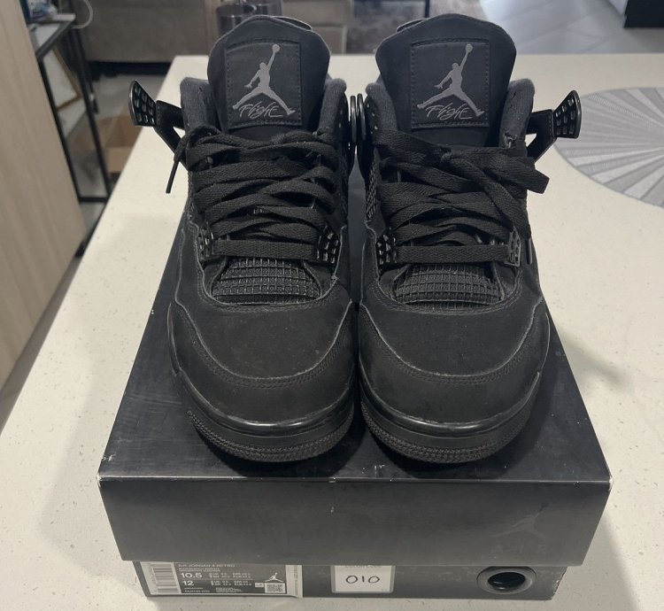 Jordan 4 Retro Black Cat 2020