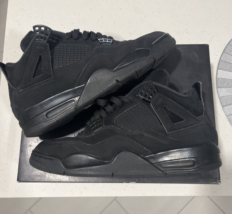 Jordan 4 Retro Black Cat 2020