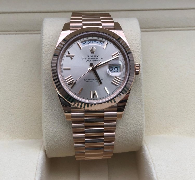 Rolex Day-date 40 Sundust Roman Dial Rose Gold President 2022