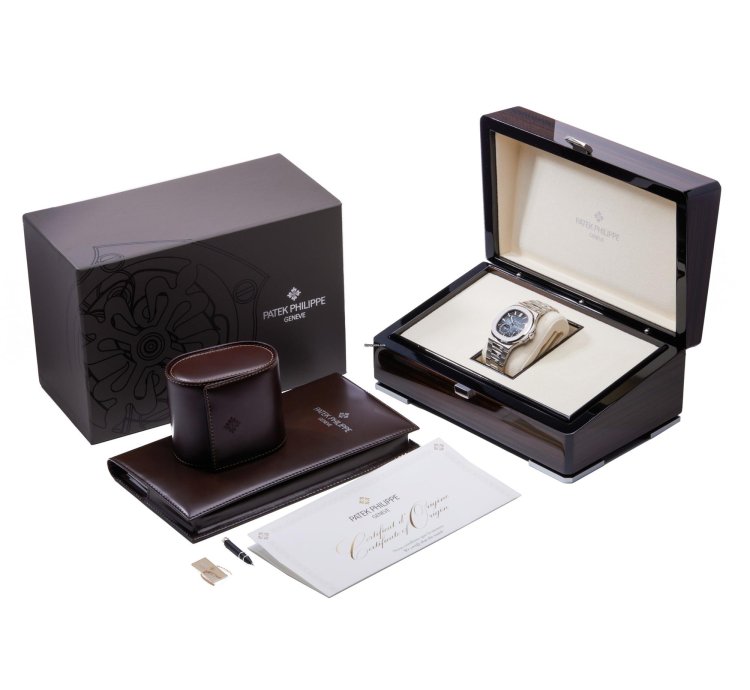 Patek Philippe Nautilus Stainless Steel 5712 1a-001 - Ats-w007757