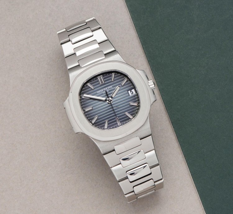 Patek Philippe Nautilus Stainless Steel 5800 1a - Ats-w008150