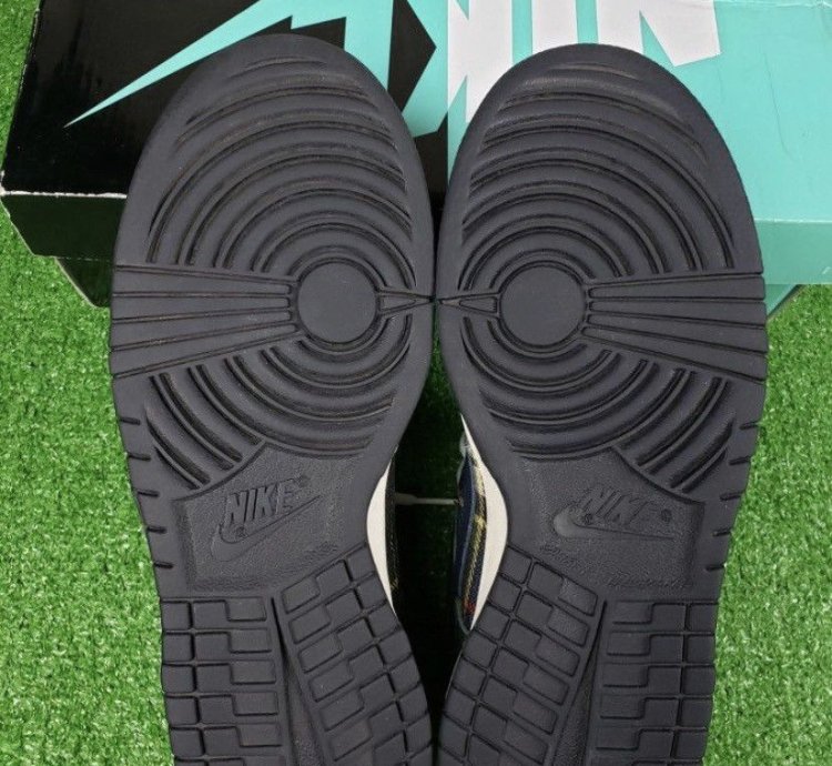 Nike Sb Dunk Employee Store Sample Obsidian Plaid