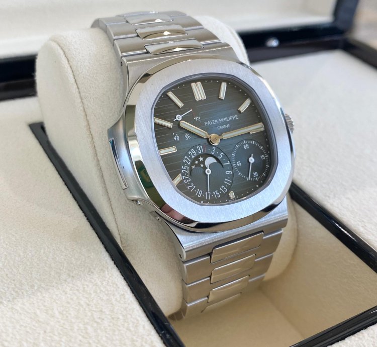 Patek Philippe Nautilus Stainless Steel Blue Dial 2019