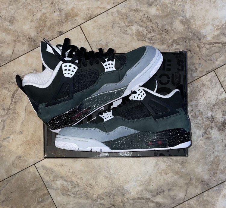 Jordan 4 Retro Fear 2024 Size 10 5