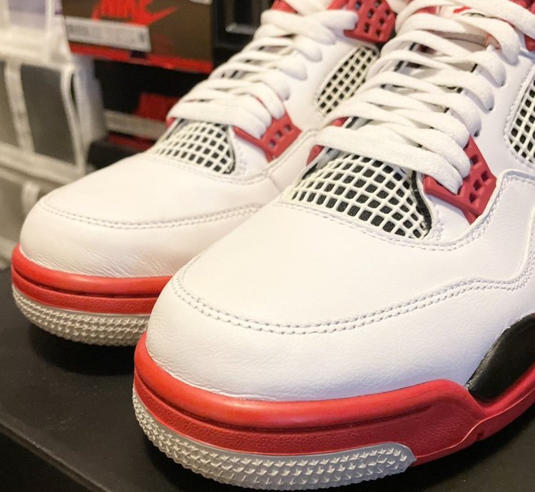Jordan 4 Retro Fire Red 2020