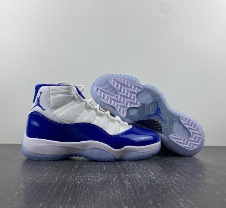 Nike Air Jordan 11 Retro High Wmns barons Blue Sneakers