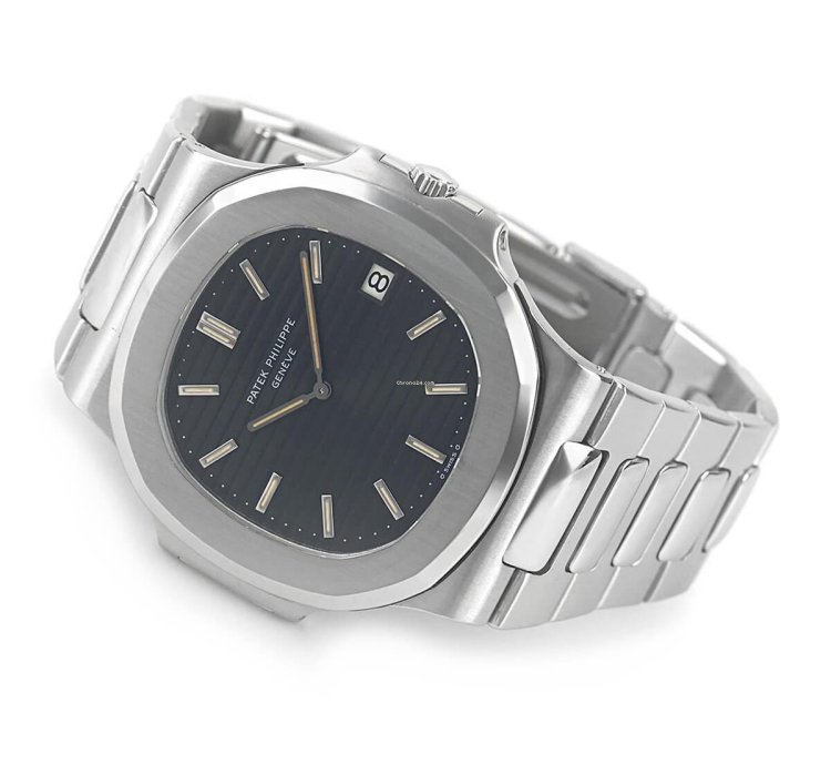 Patek Philippe Nautilus Stainless Steel Date Blue 39 0mm 3700 1a
