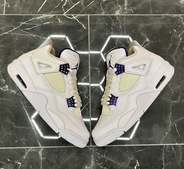 Jordan 4 Retro Metallic Purple